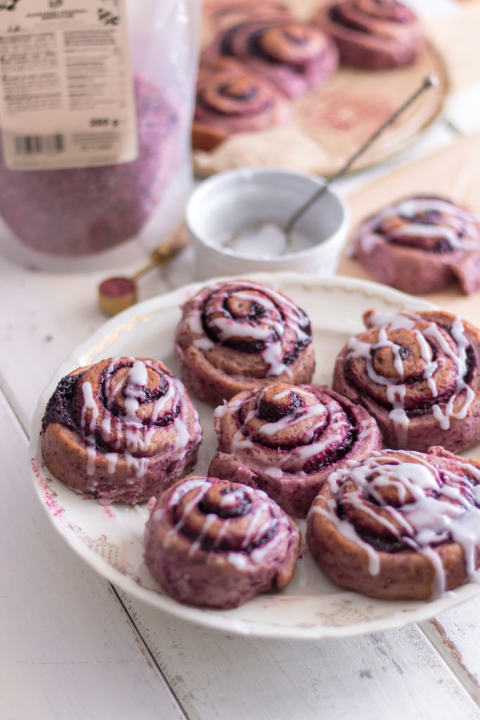 Berry rolls vegan