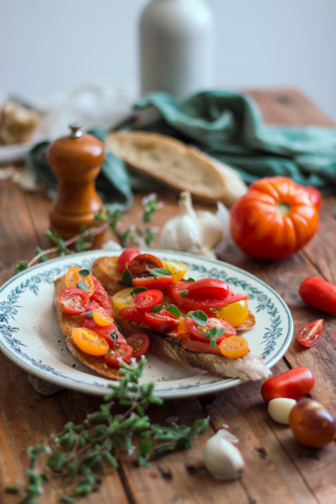 Tartines ail et tomates