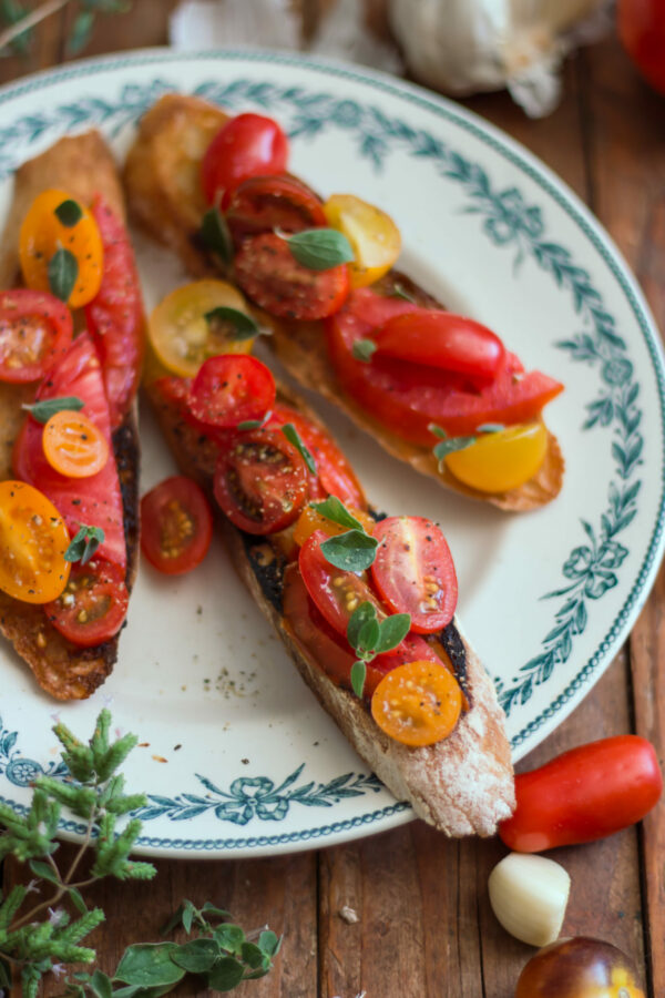 Tartines ail et tomates