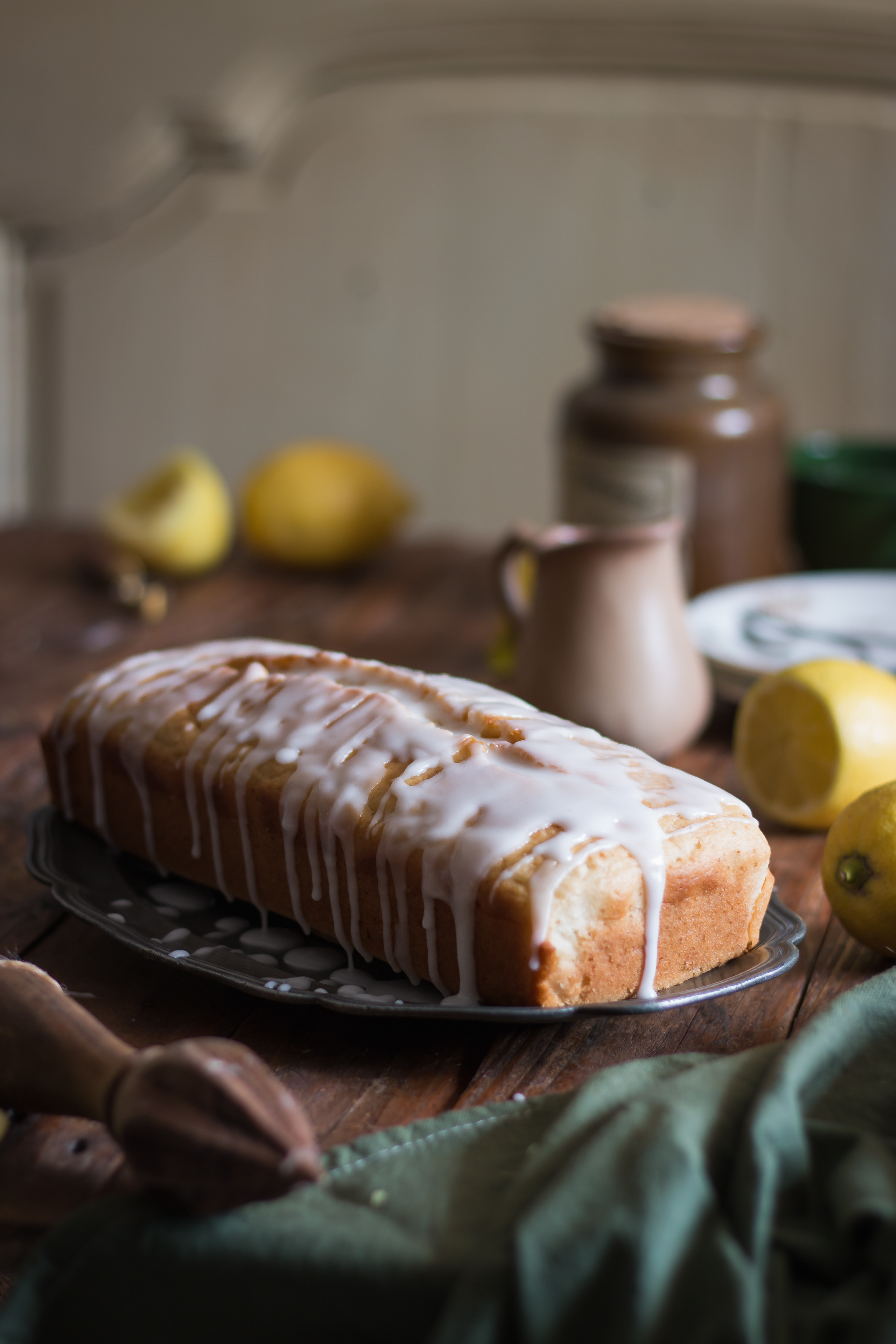 Depression cake citron