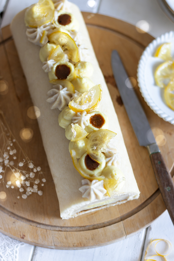 Bûche vanille citron praliné